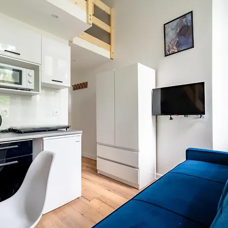 Centrum 3 Narutowicza 56 *