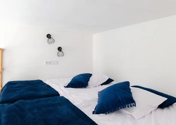 Centrum 3 Narutowicza 56 *