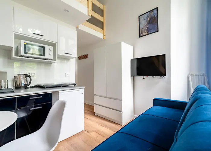 Centrum 3 Narutowicza 56 *